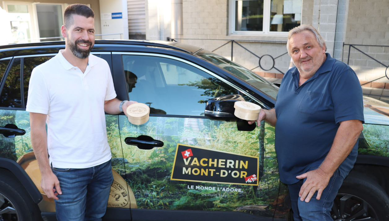 Le nouveau gérant Cédric Baudois, pilote en duo avec son prédécesseur Pascal Monneron (article AGIR)